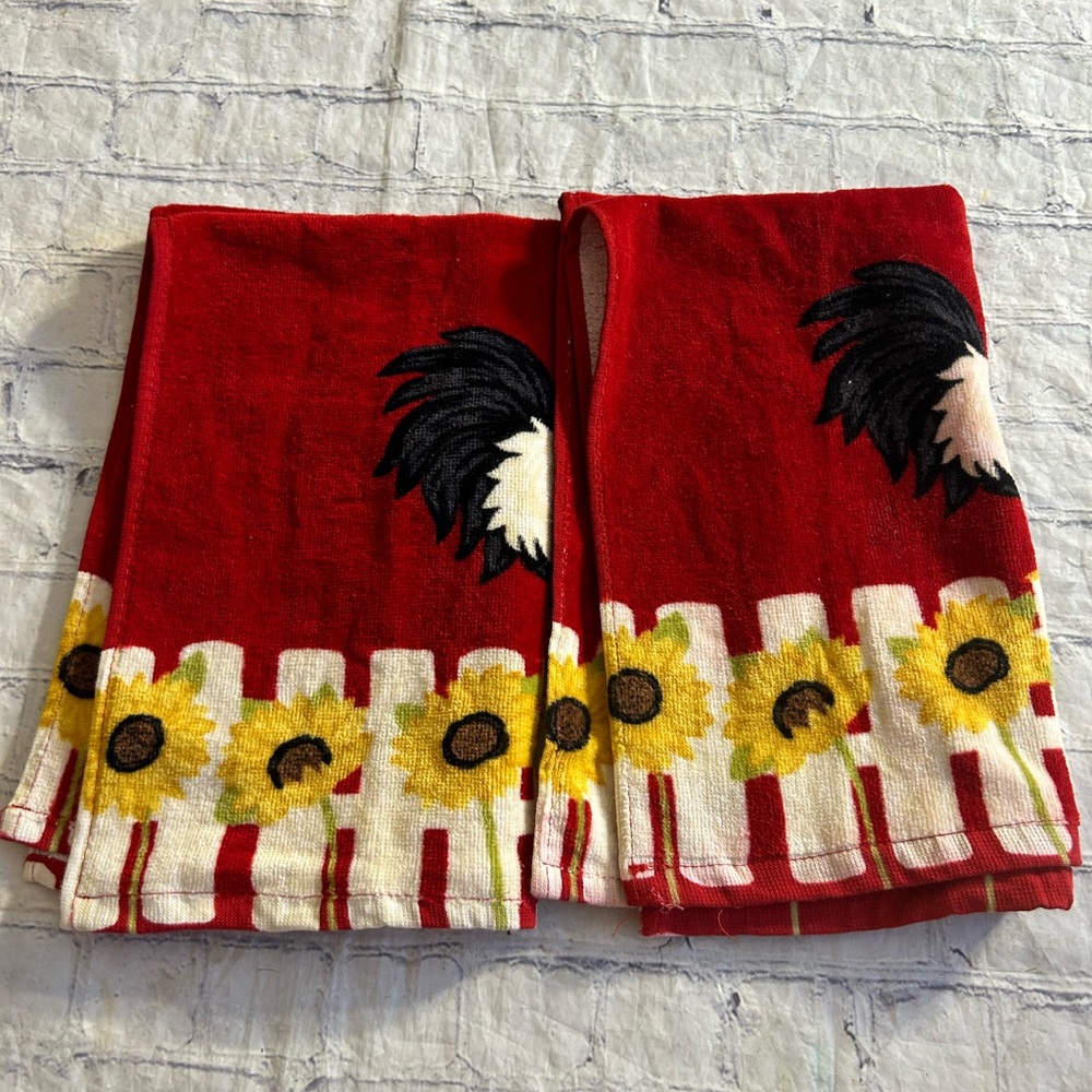 RITZ 100% COTTON ROOSTERS KITCHEN TOWELS RED WITH YELLOW SUNFLOWERS (2)